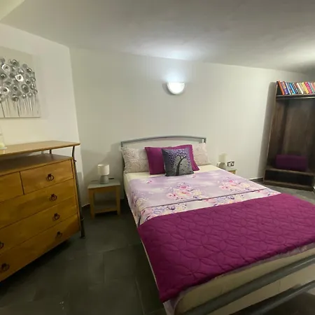 Maisonette * Биргу