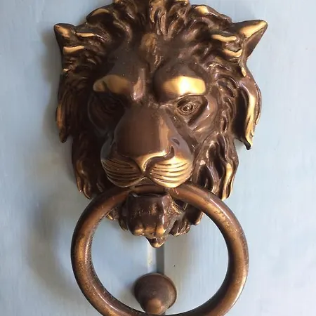 Maisonette アパート *