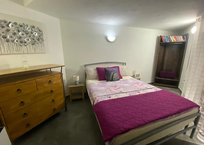 Maisonette * Биргу